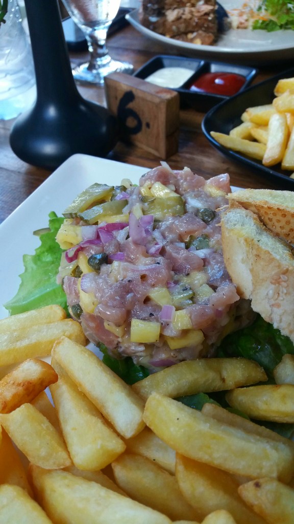 tuna-tartare-seafood